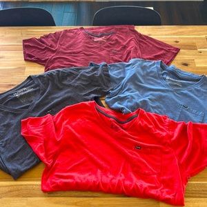 Hurley V-Neck pocket tee bundle